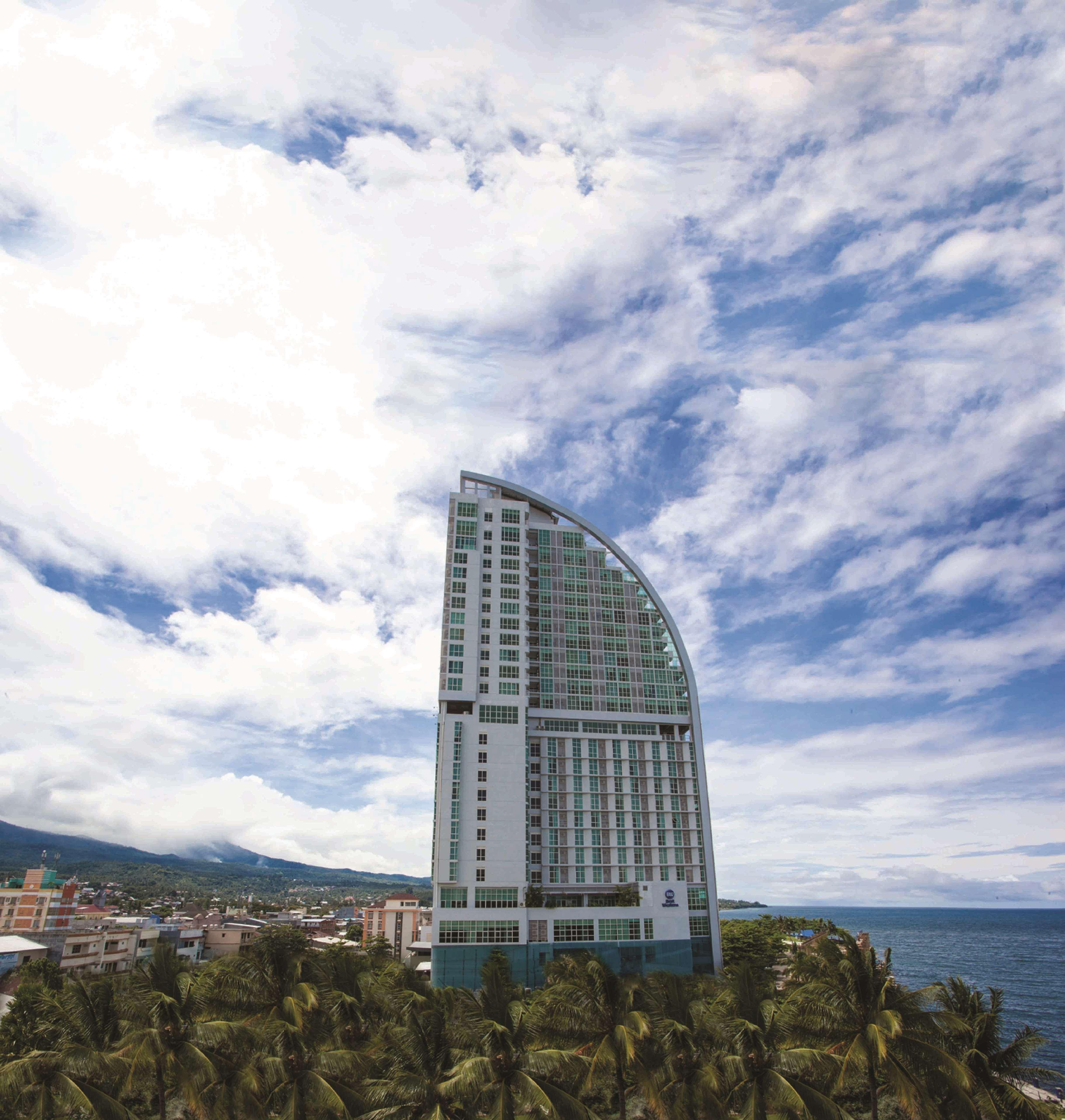 Best Western The Lagoon Hotel Манадо Екстер'єр фото