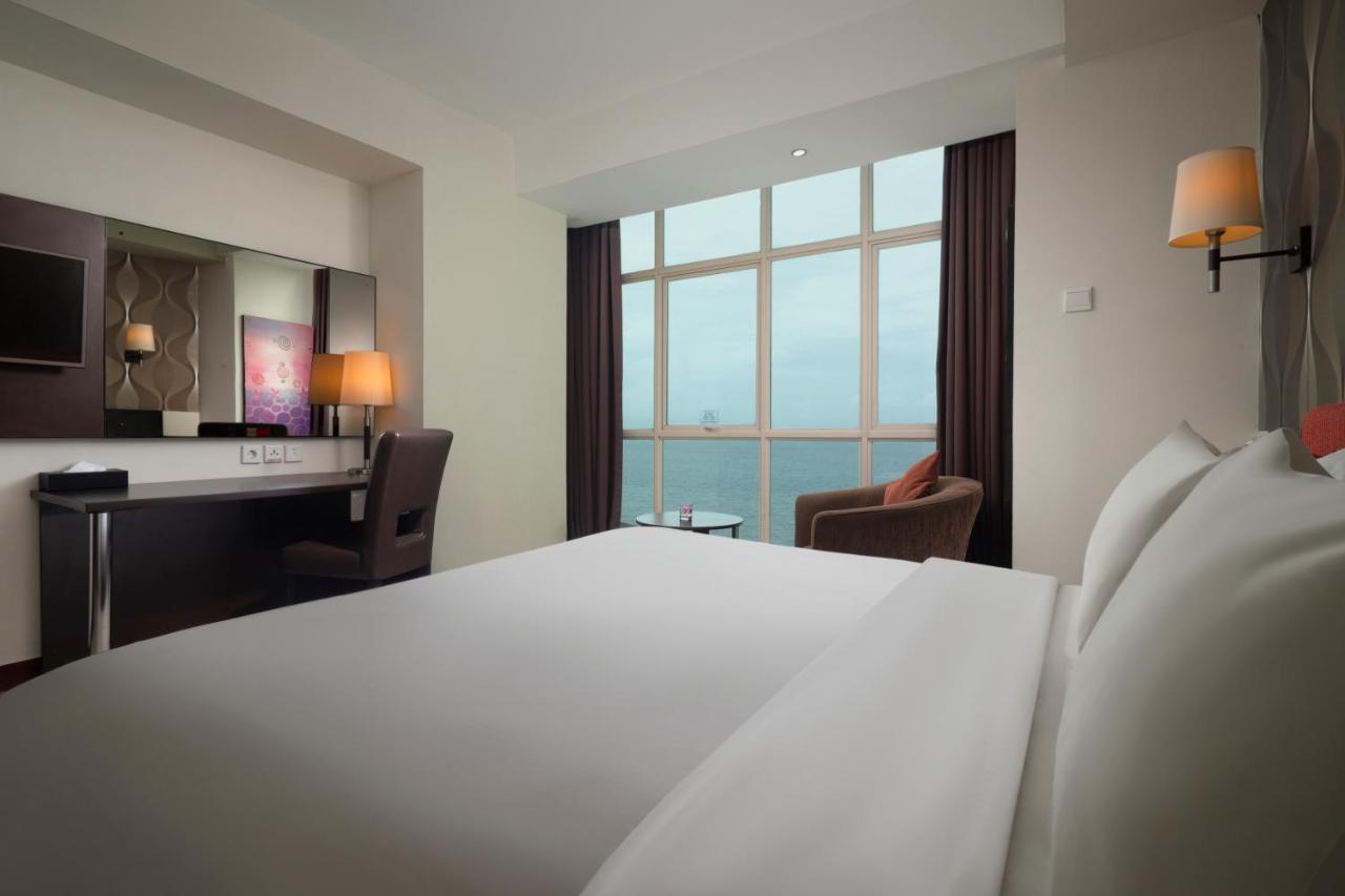 Best Western The Lagoon Hotel Манадо Екстер'єр фото