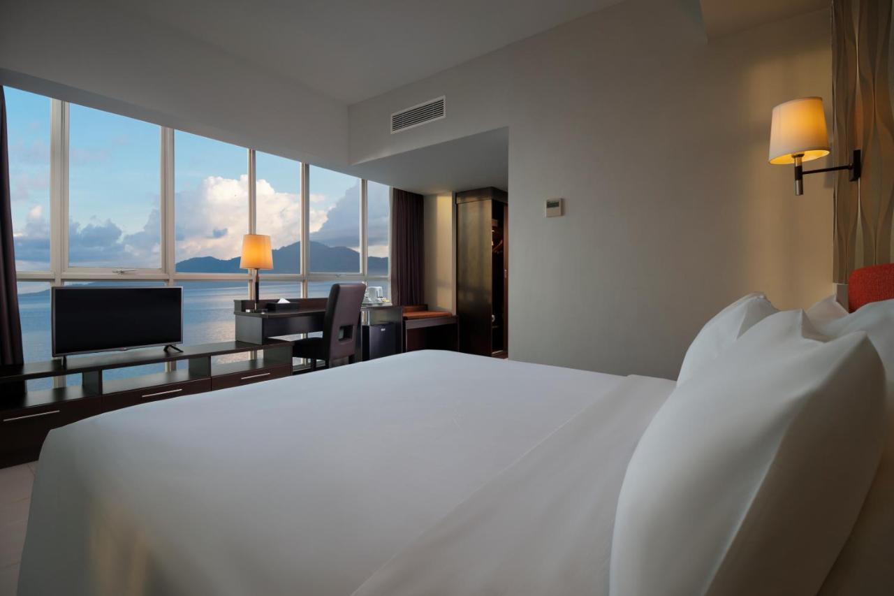 Best Western The Lagoon Hotel Манадо Екстер'єр фото